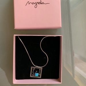 Magnolia Silver Jewelry Opal pendant